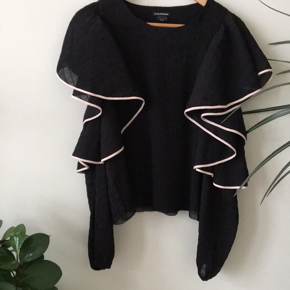 Club Monaco open shoulder Top